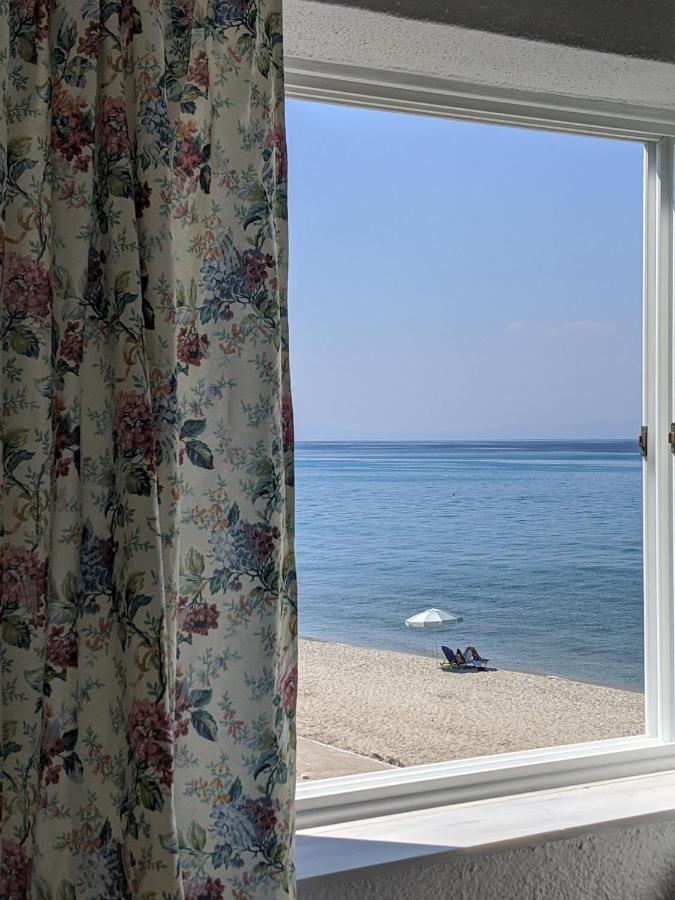 Seafront Apartment Pefkochori Exterior foto