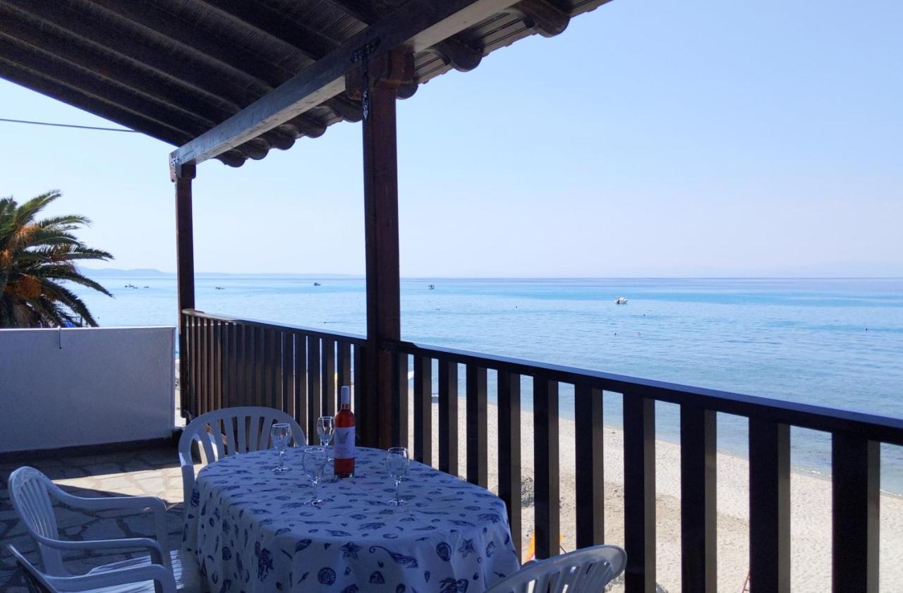 Seafront Apartment Pefkochori Exterior foto